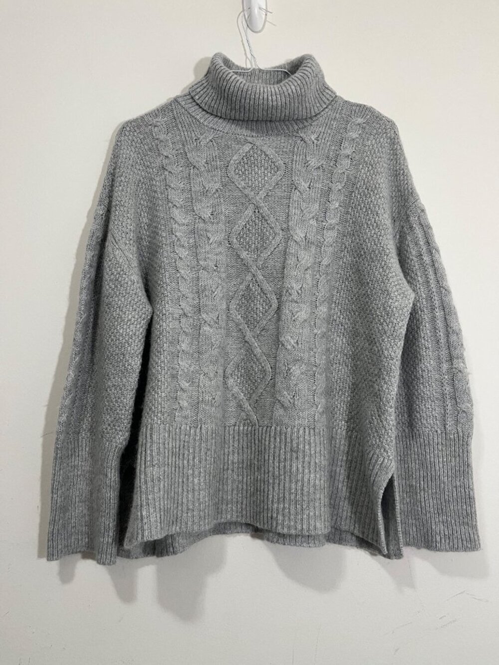 Gap Oversized Cable-Knit Sweater Wool Alpaca Blend Turtleneck Size L Gray Cozy